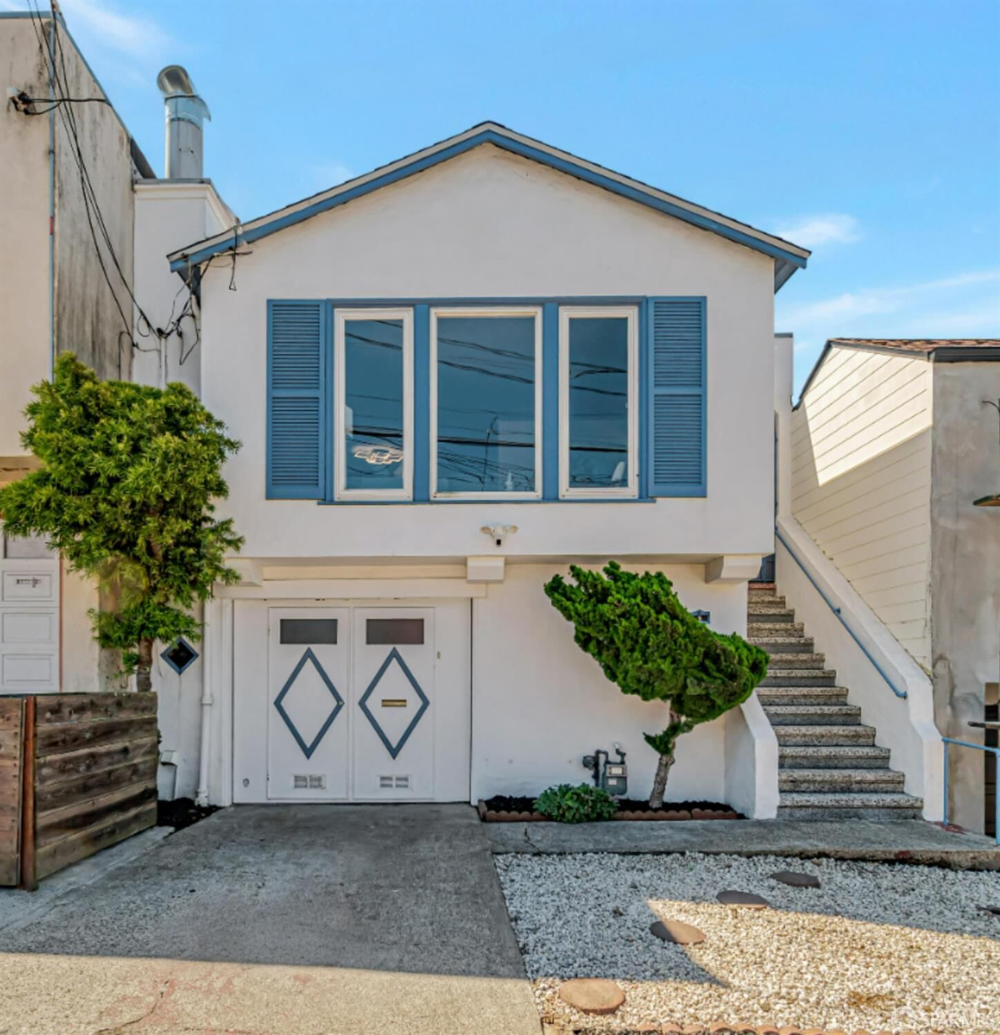 9 Shields St